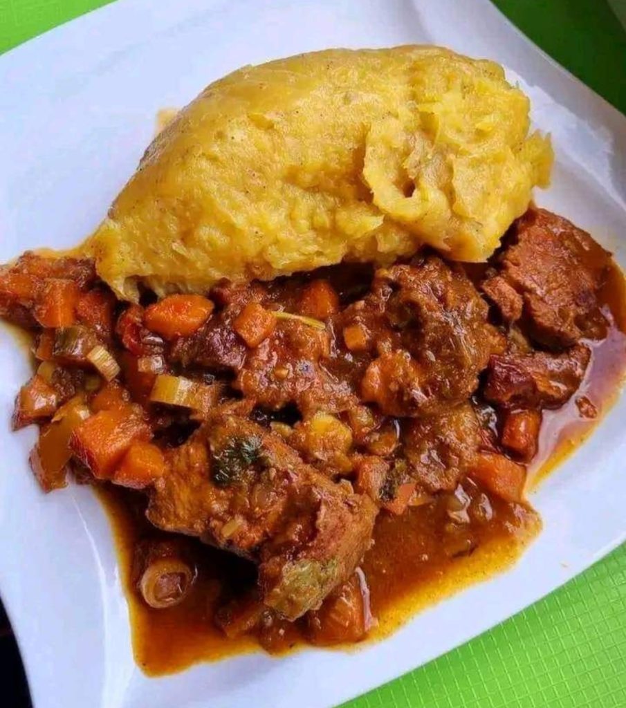 Popular Food In Uganda Matoke and Meat stew